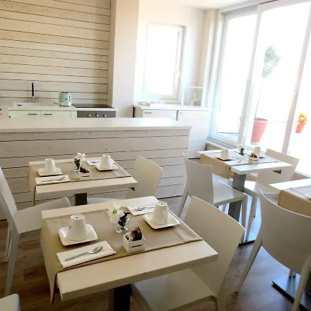 Gatto Bianco Le Terrazze Bari